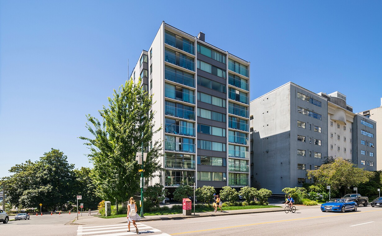 Beach Avenue - Cascadia Windows (1)