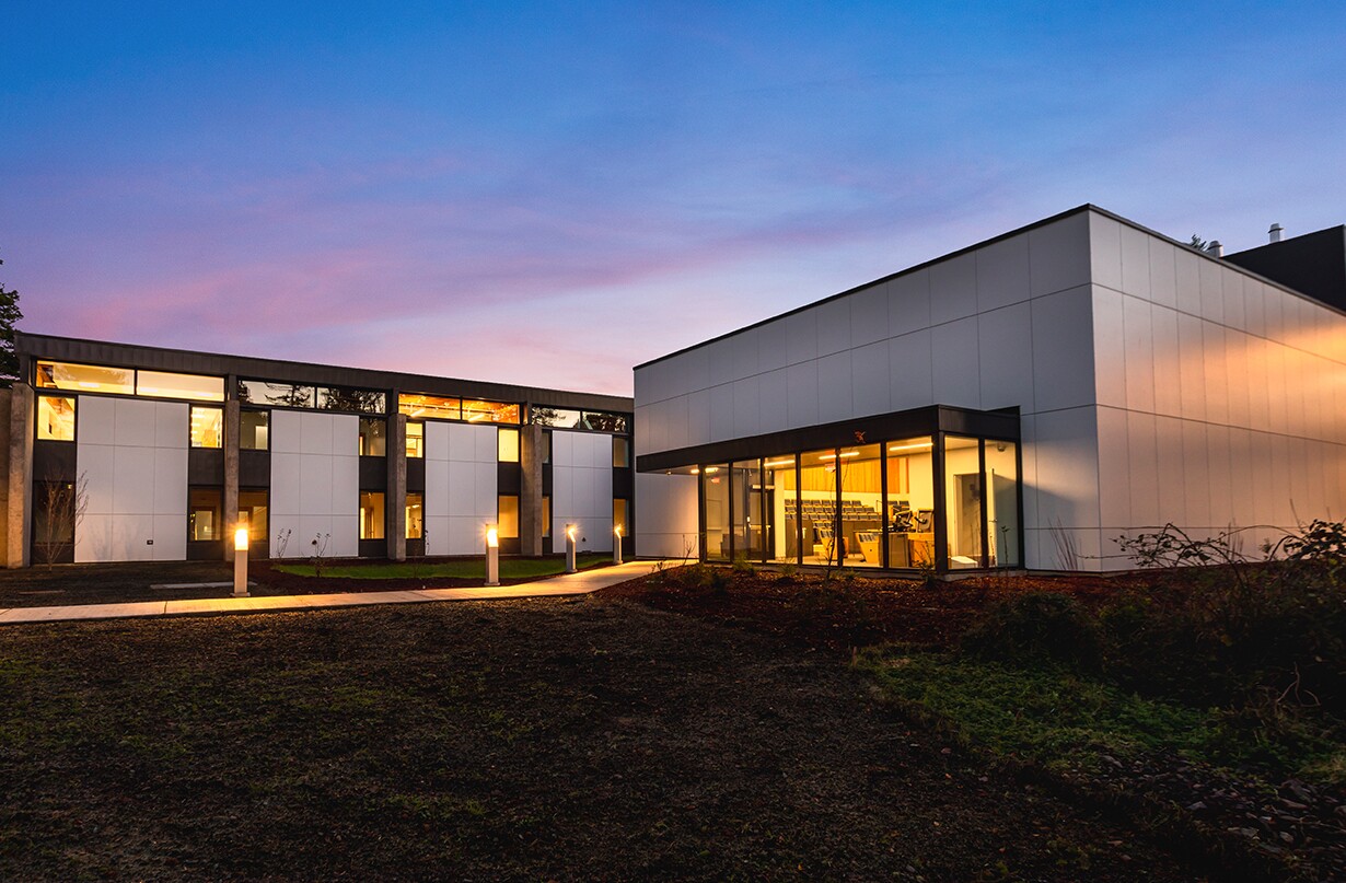 SWOCC Umpqua Hall Health & Science Building - Cascadia Windows (6)