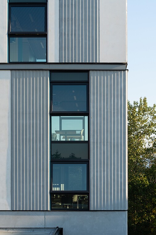 SFU Courtyard Residence - Cascadia Windows (7)