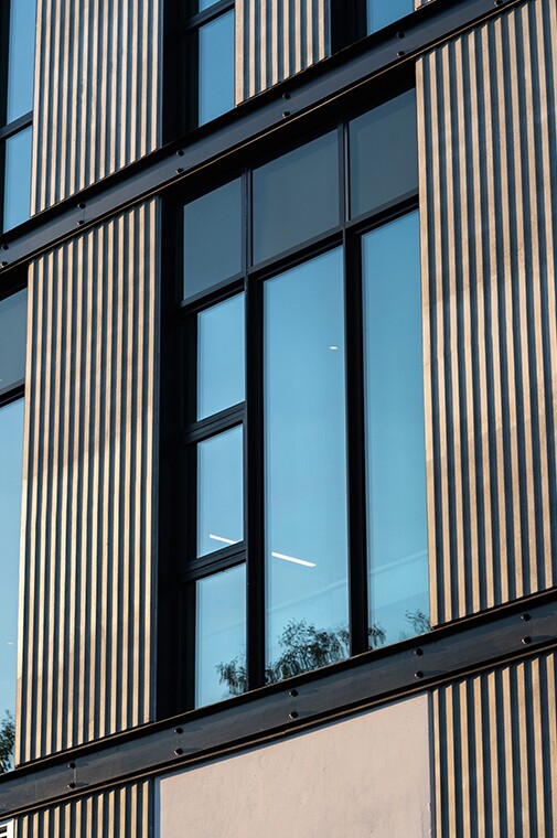 SFU Courtyard Residence - Cascadia Windows (3)