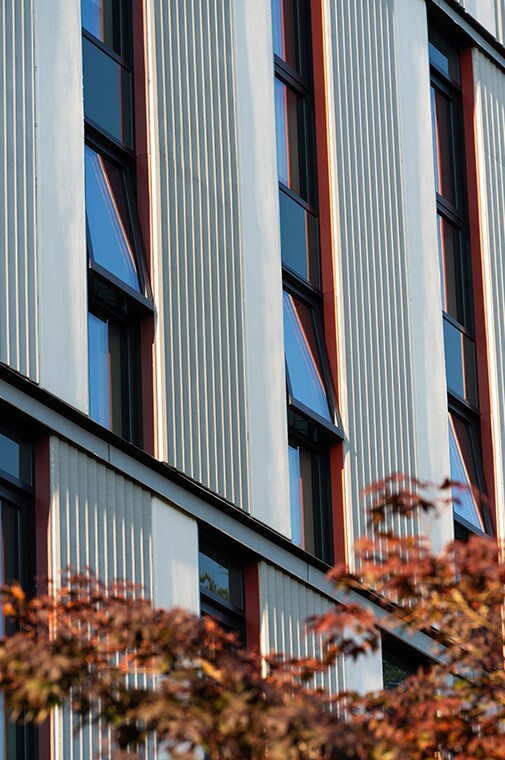SFU Courtyard Residence - Cascadia Windows (10)