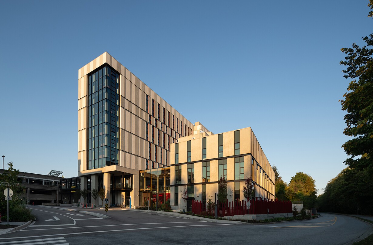 SFU Courtyard Residence - Cascadia Windows (1)