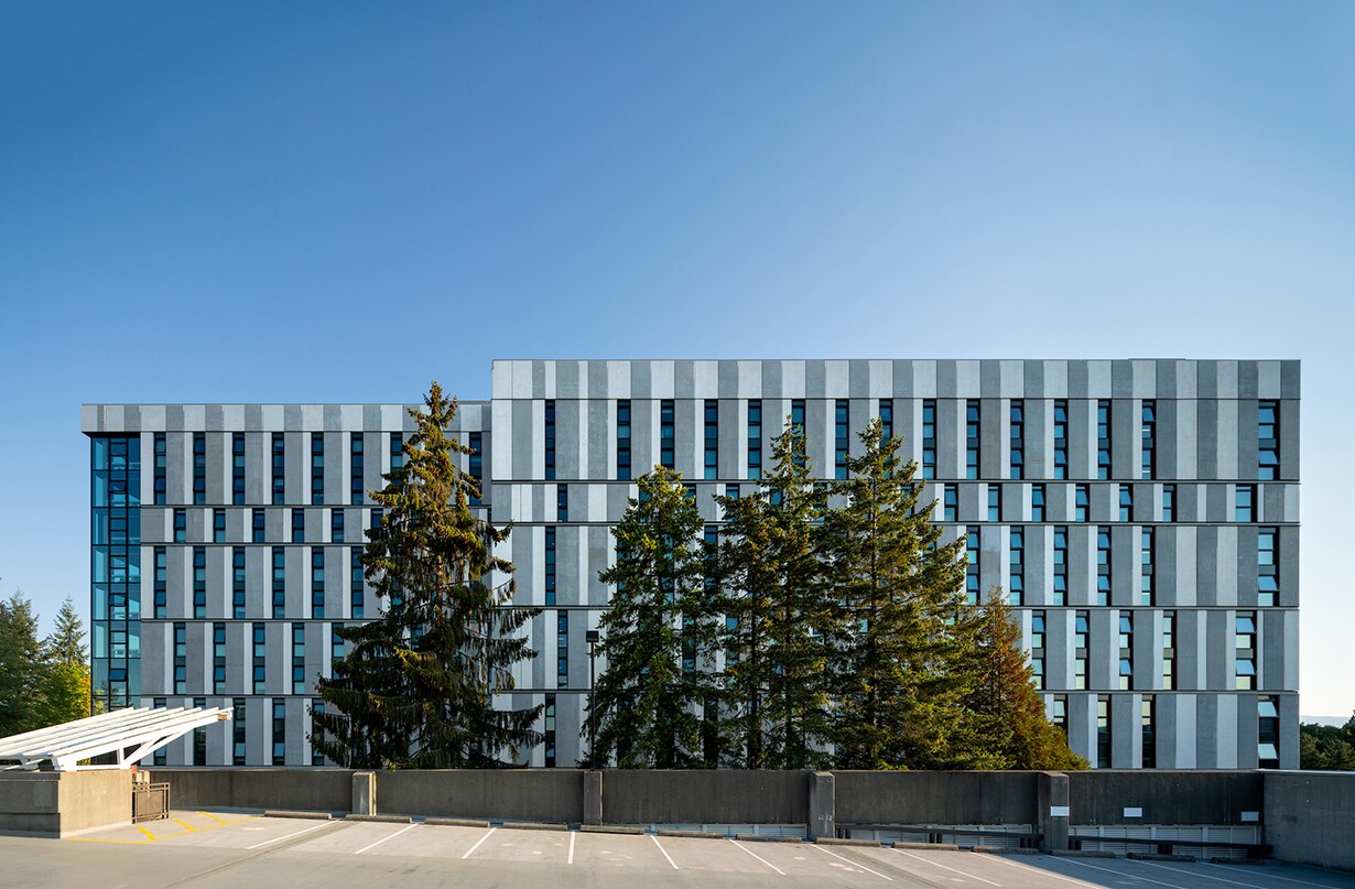 SFU Courtyard Residence - Cascadia Windows (2)