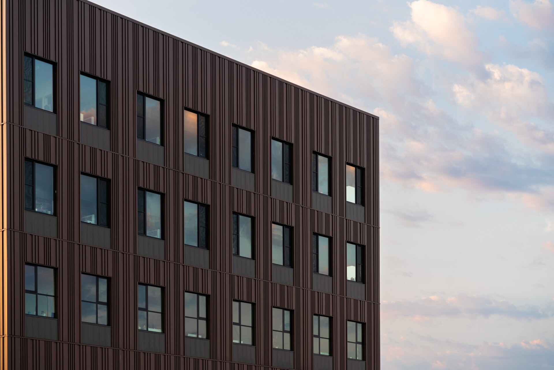 Cascadia Windows - Bellingham Public Works -002