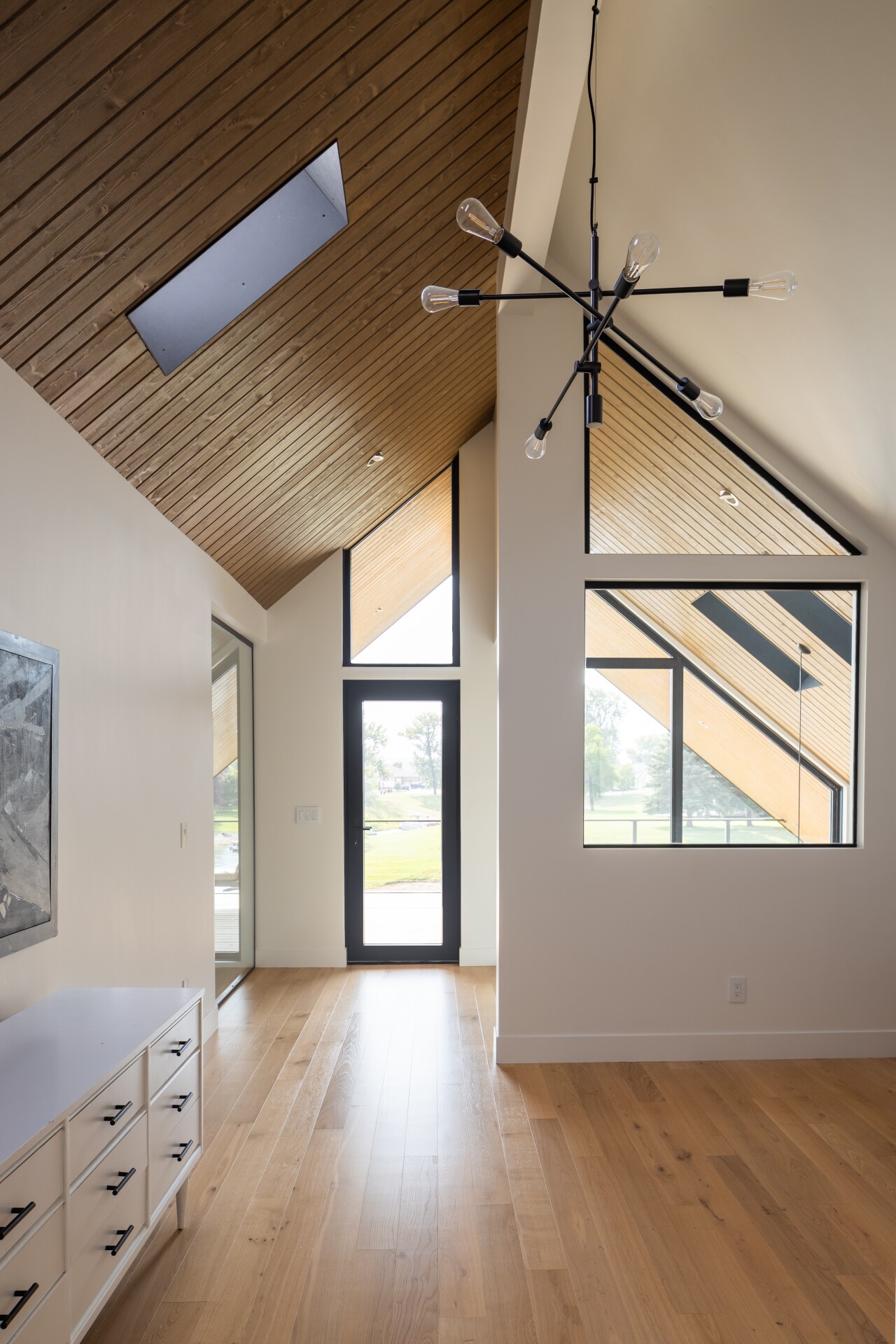 Cascadia Windows -Moonhaus - 32